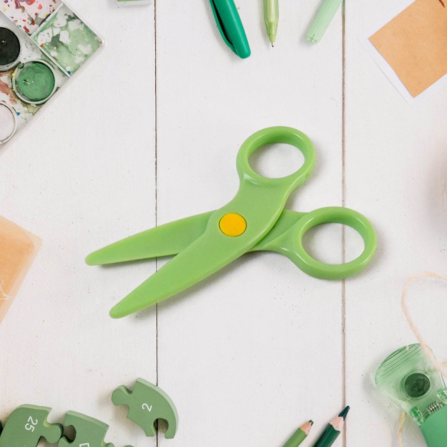 Plastic Safety Scissor, Pre-school Training Scissors (1 Pc) - Gadgetspiremart