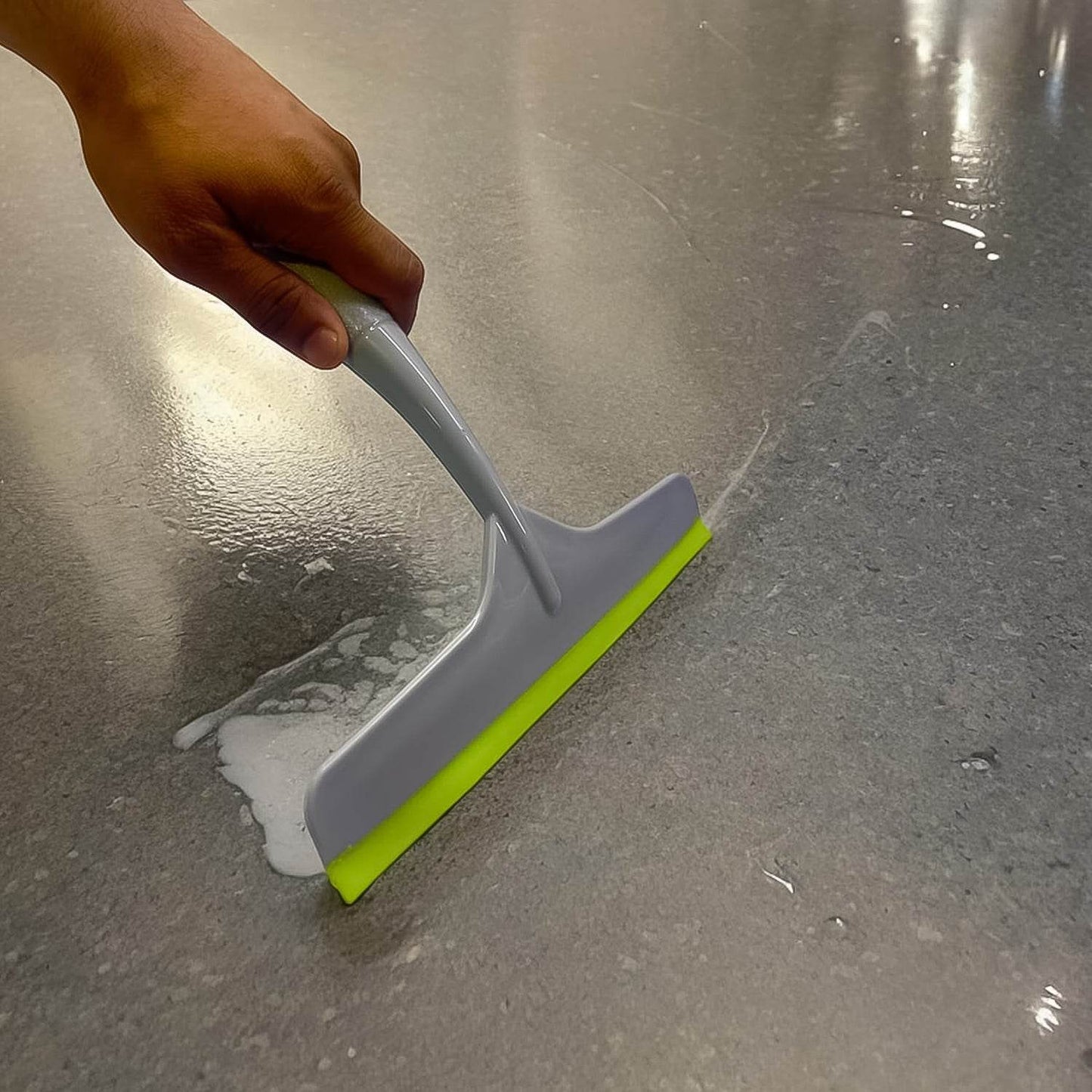Plastic Kitchen Wiper (Grey / 1 Pc) - Gadgetspiremart