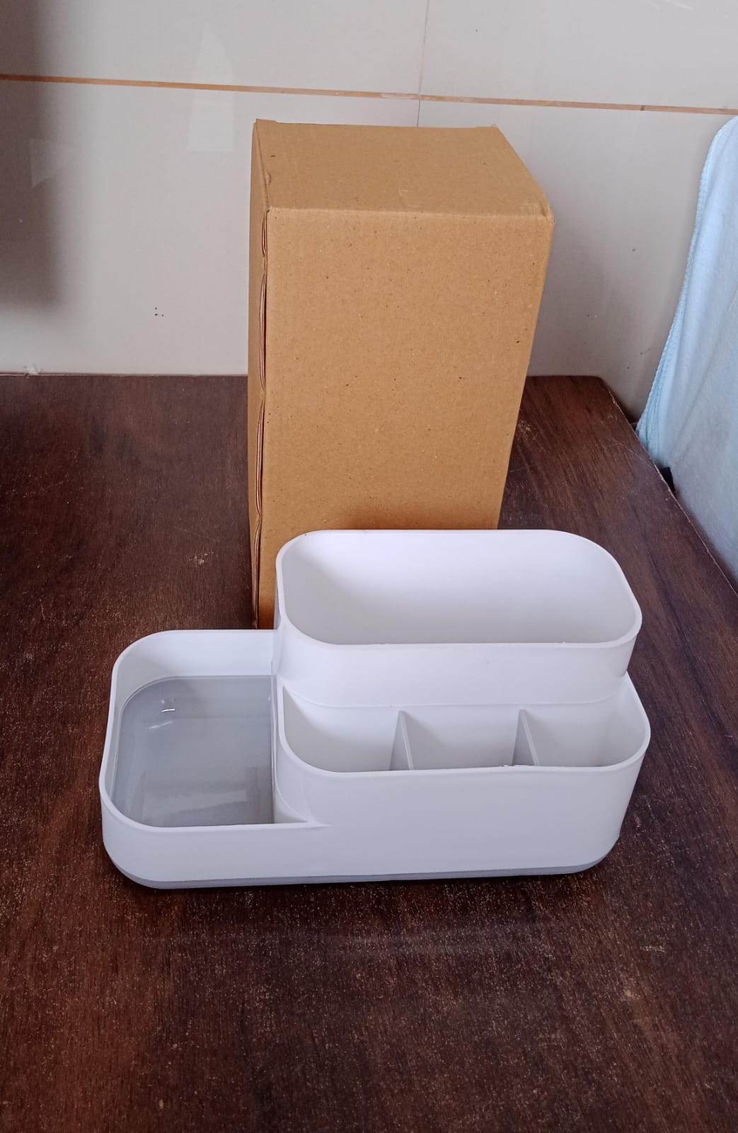 Plastic Multipurpose 5 Compartment Bathroom Desk Organizer Holder (1 Pc) - Gadgetspiremart