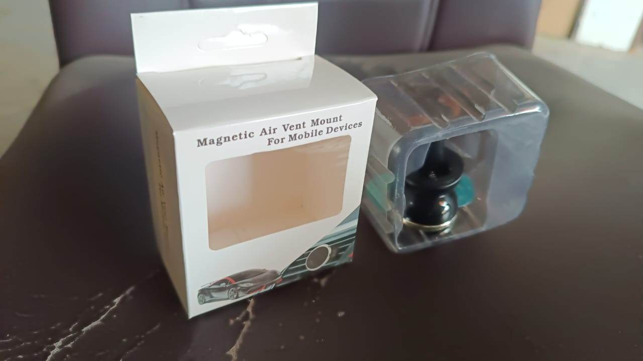 Universal Magnetic Car Mobile Holder (1 Pc) - Gadgetspiremart