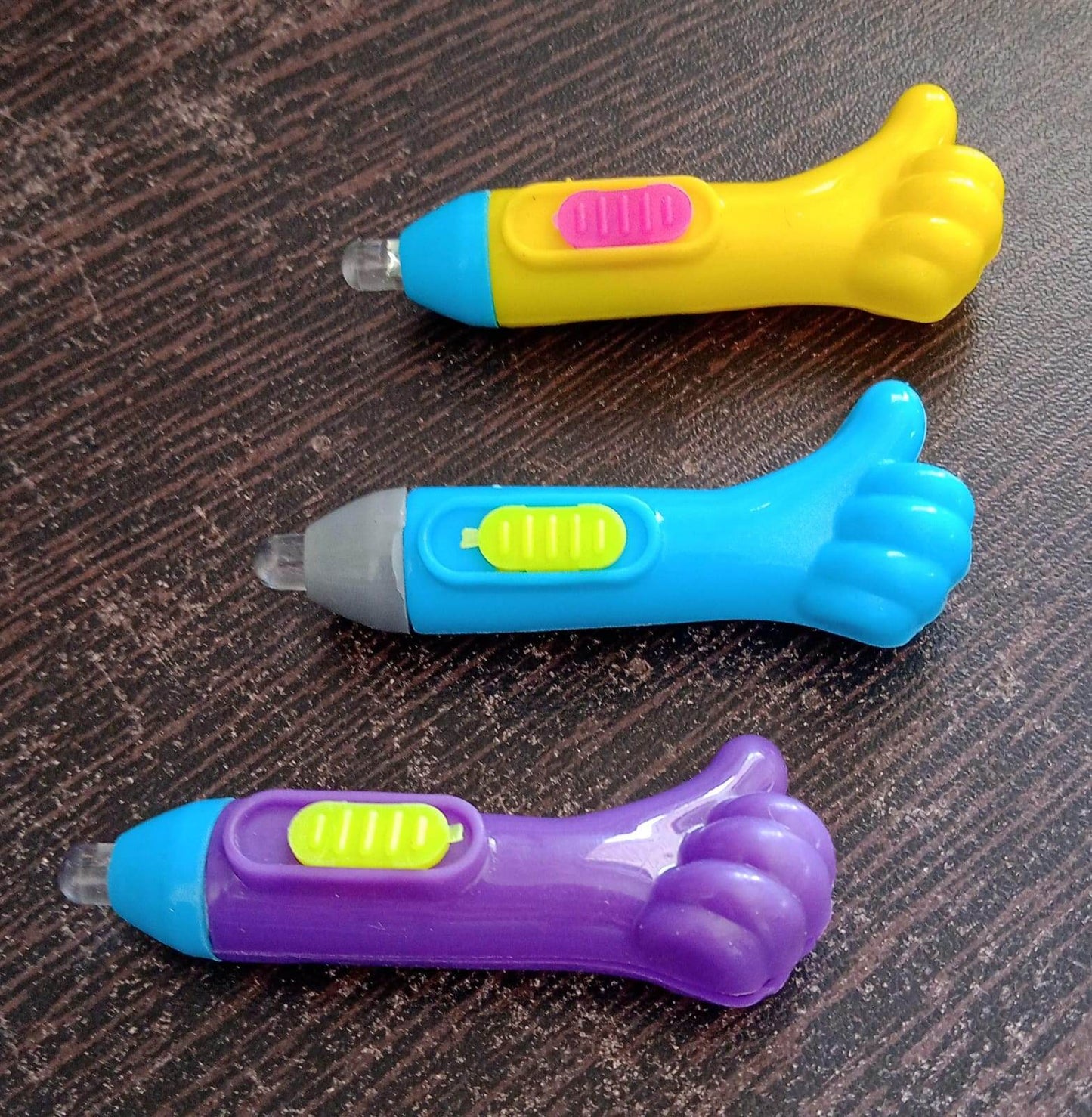 Thumb shaped light, lightning keychain, lightning toy, thumb shape LED light - Gadgetspiremart