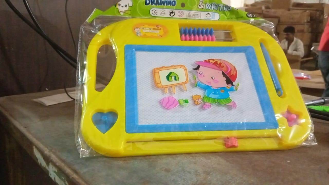 Magic Sketch Slate Board for Kids (1 Pc / 31 × 22 Cm) - Gadgetspiremart