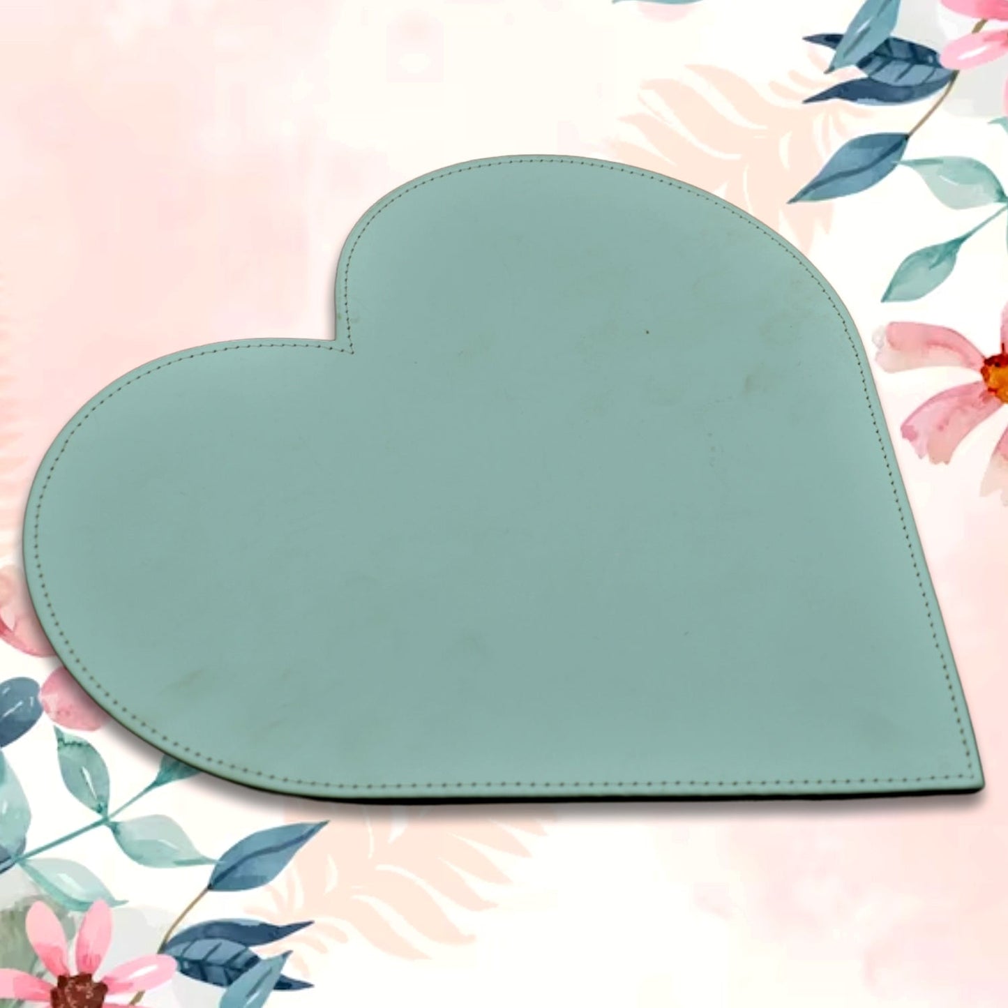 Heart Shape Board for Art – Crafting and Painting Blank Surface for DIY Projects (1 Pc)